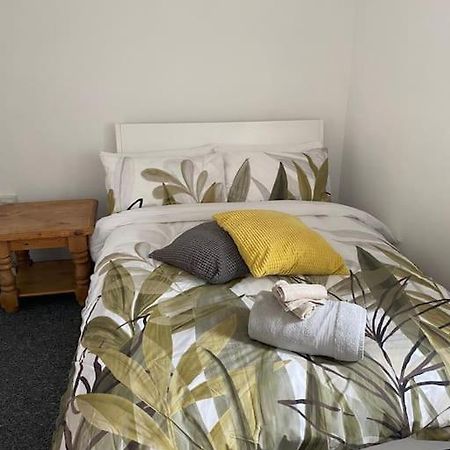 Lovely 2 Bedroom Flat In Greater London Eksteriør billede